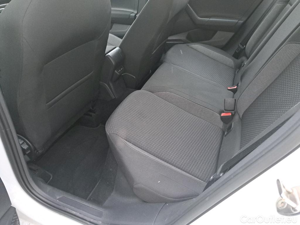  Volkswagen  Polo VOLKSWAGEN  / 2021 / 5P / berlina con portón Life 1.0 TSI 70kW (95CV) #23