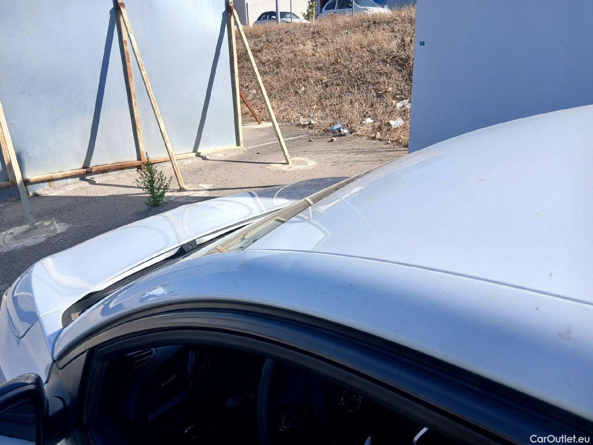  Opel  Corsa OPEL  / 2019 / 5P / berlina con portón 1.5D DT 74kW (100CV) Edition #57