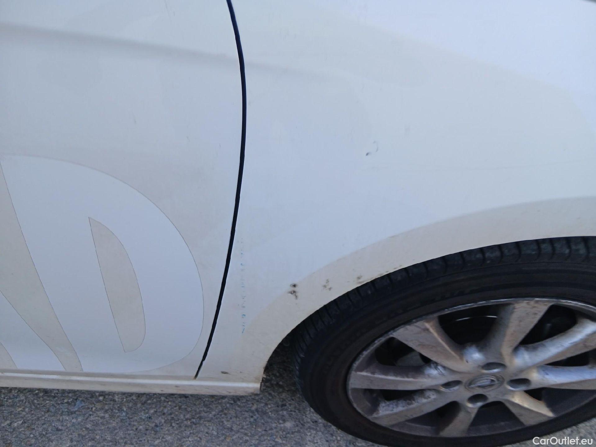  Opel  Corsa OPEL  / 2019 / 5P / berlina con portón 1.5D DT 74kW (100CV) Edition #48