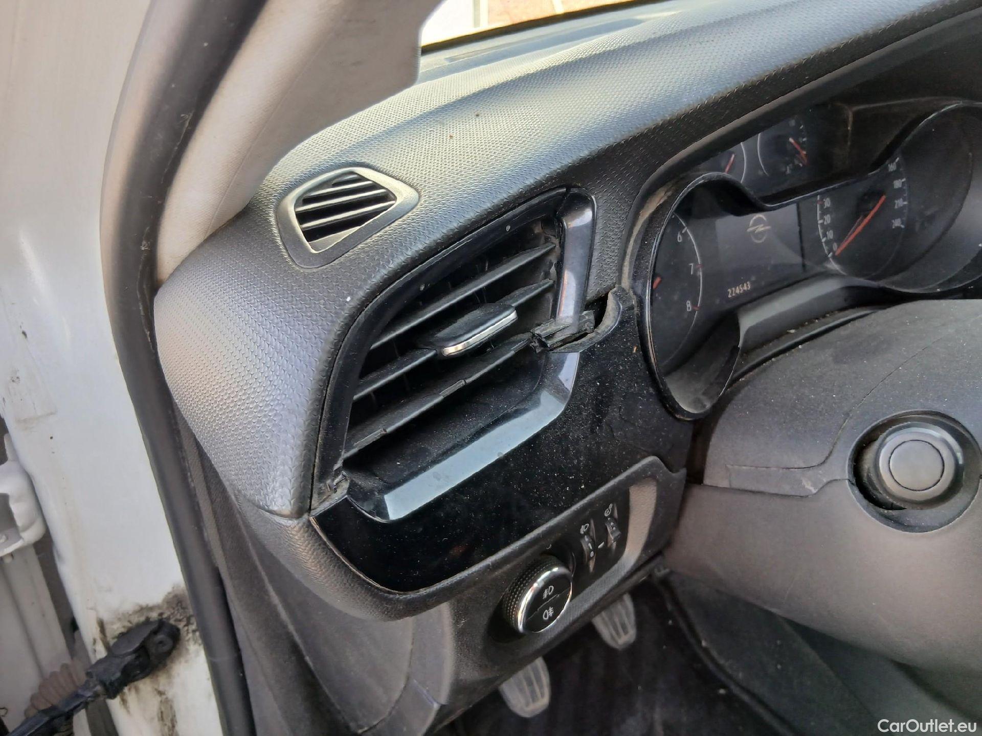  Opel  Corsa OPEL  / 2019 / 5P / berlina con portón 1.5D DT 74kW (100CV) Edition #56