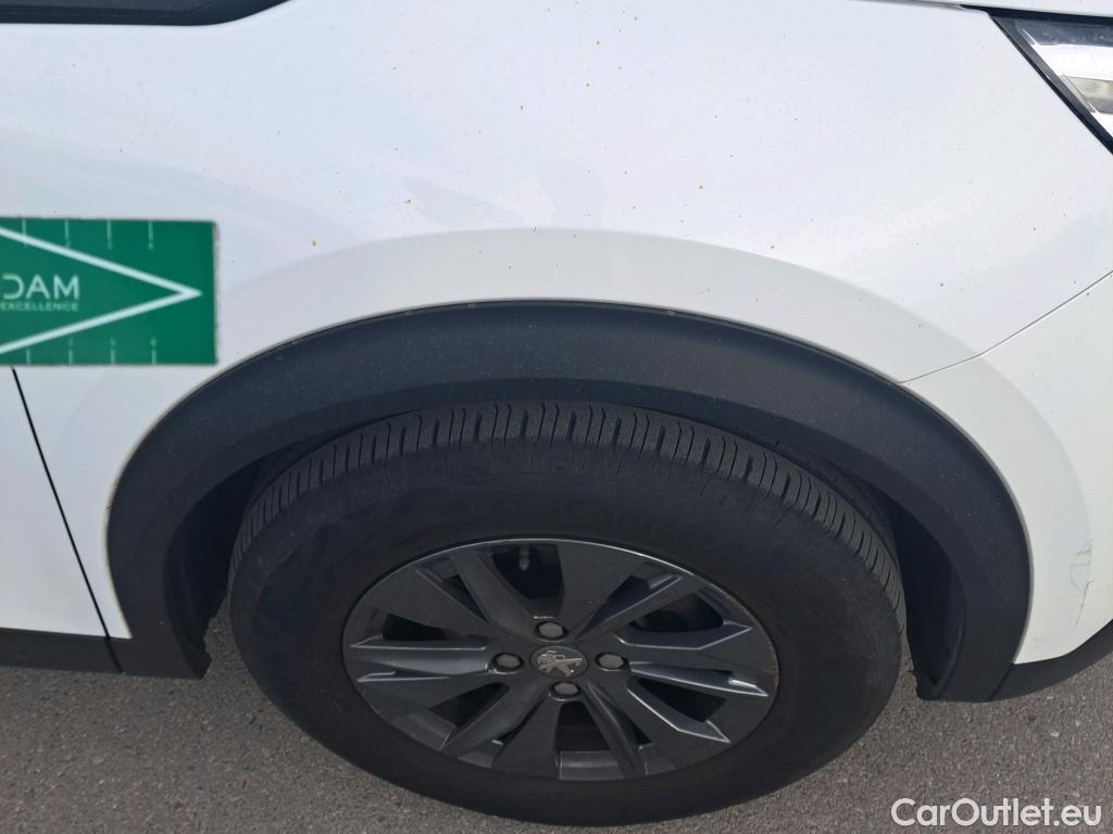  Peugeot  2008 PEUGEOT  / 2019 / 5P / todoterreno Active Pack Puretech 100 S&S BVM6 #8