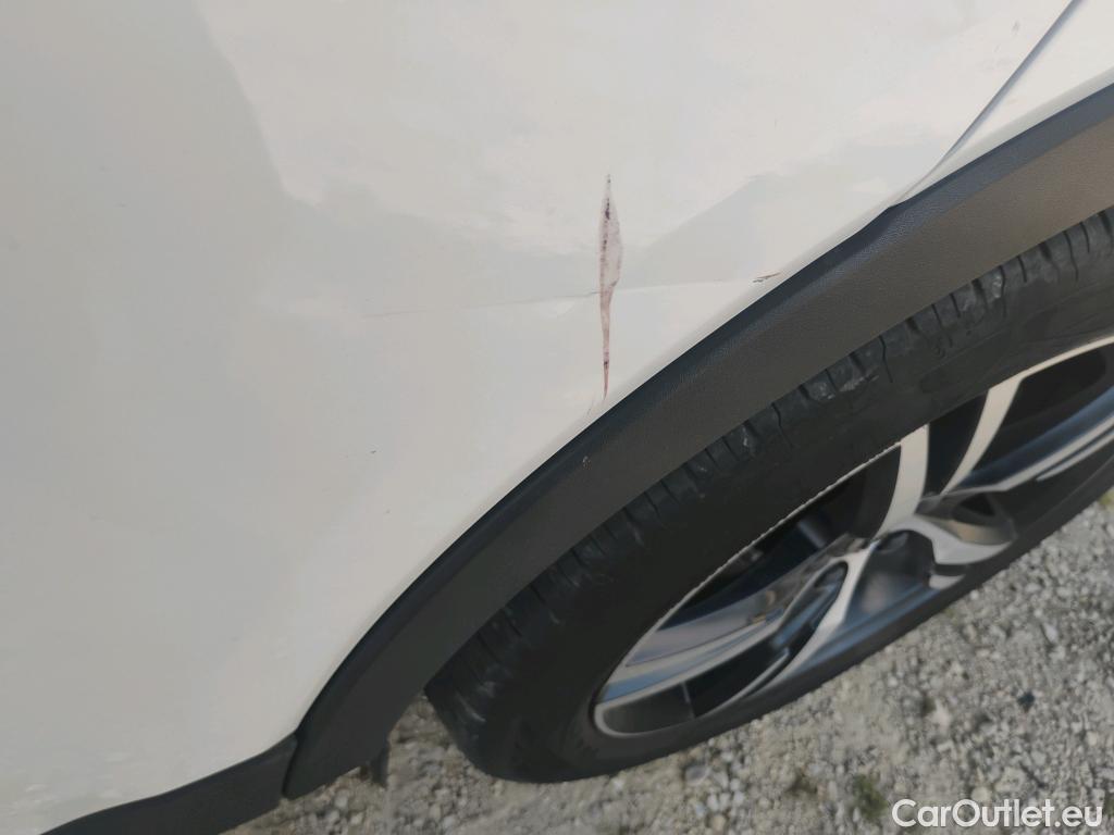  Volvo  XC 40 VOLVO XC40 / 2017 / 5P / todoterreno 1.5 T5 Twin Recharge R-Design Auto #2