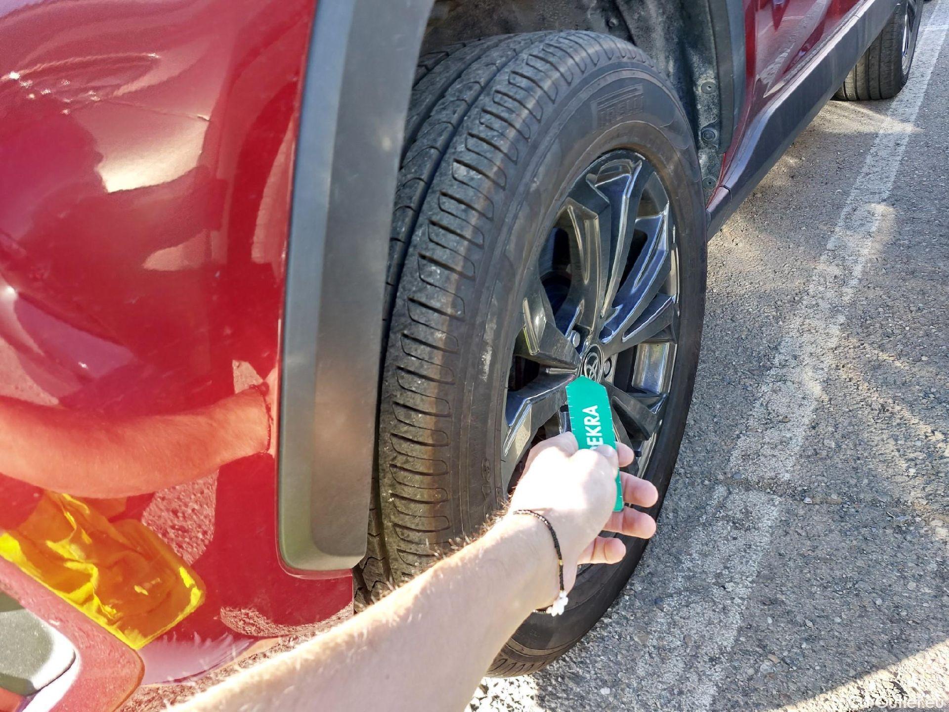 Toyota  RAV4 TOYOTA  / 2018 / 5P / todoterreno 2.5l 220H Advance #7
