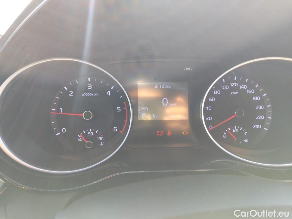  KIA  Cee'd KIA Ceed / 2018 / 5P / berlina con portón 1.6 MHEV 100kW (136CV) Tech DCT #26