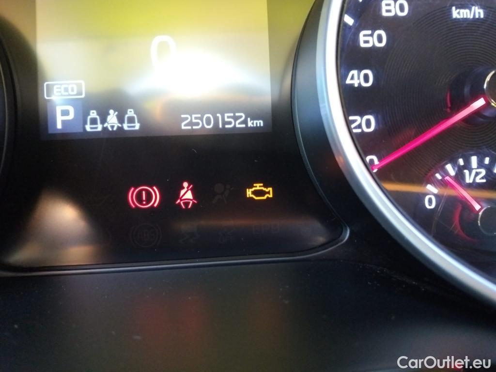  KIA  Cee'd KIA Ceed / 2018 / 5P / berlina con portón 1.6 MHEV 100kW (136CV) Tech DCT #27
