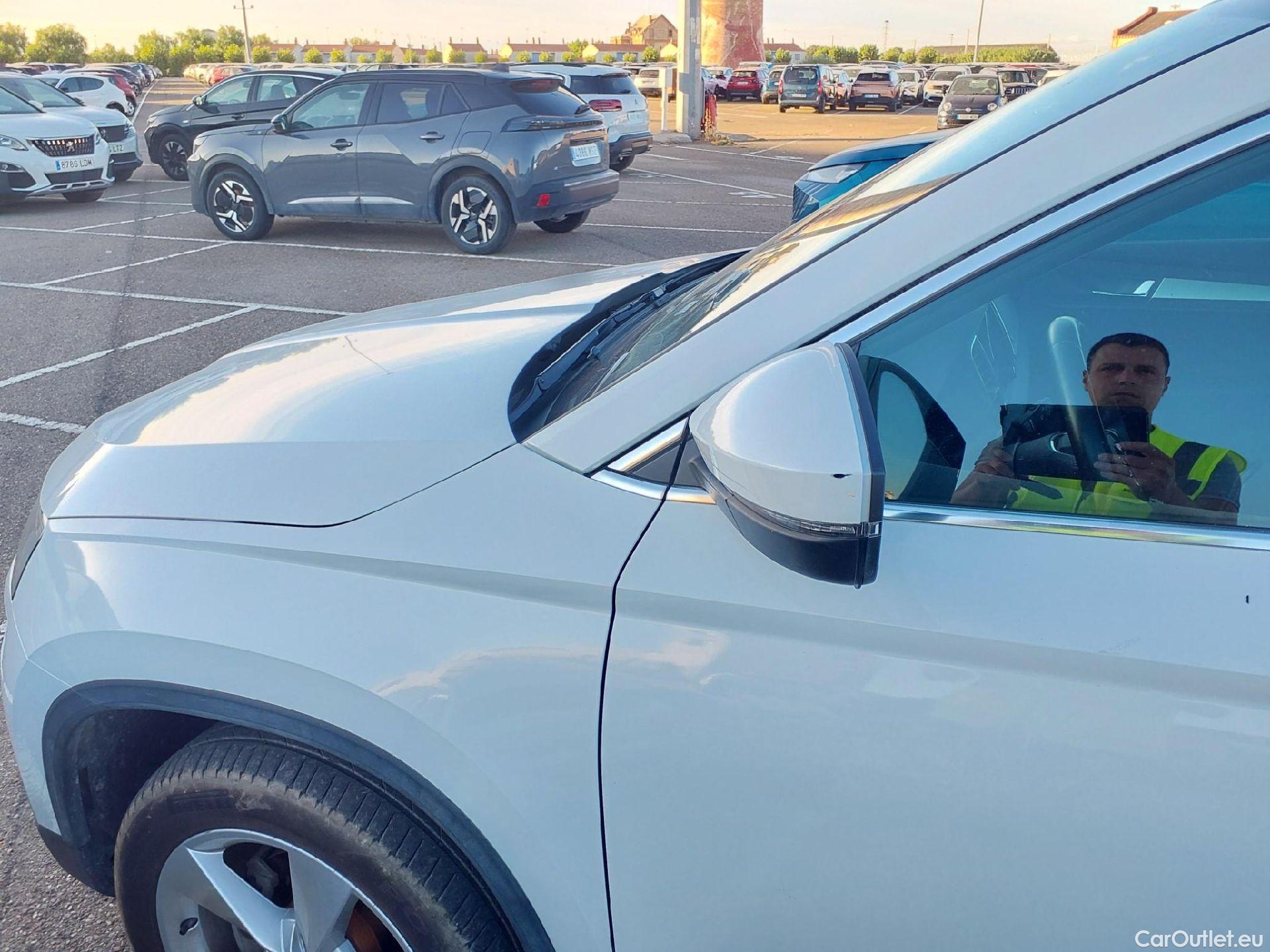  Skoda  Karoq SKODA  / 2017 / 5P / todoterreno 2.0 TDI 85kW (115CV) Ambition #9
