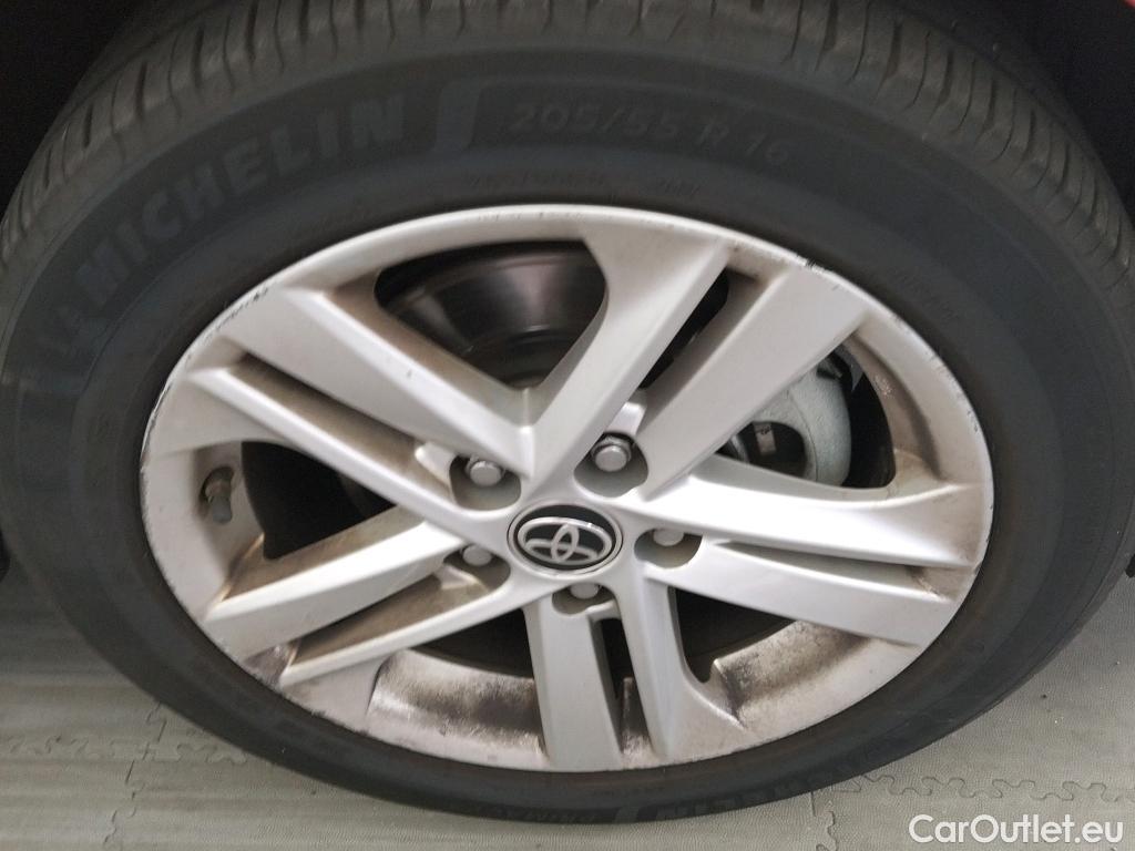  Toyota  Corolla TOYOTA  1.8 125H ACTIVE TECH E-CVT #18