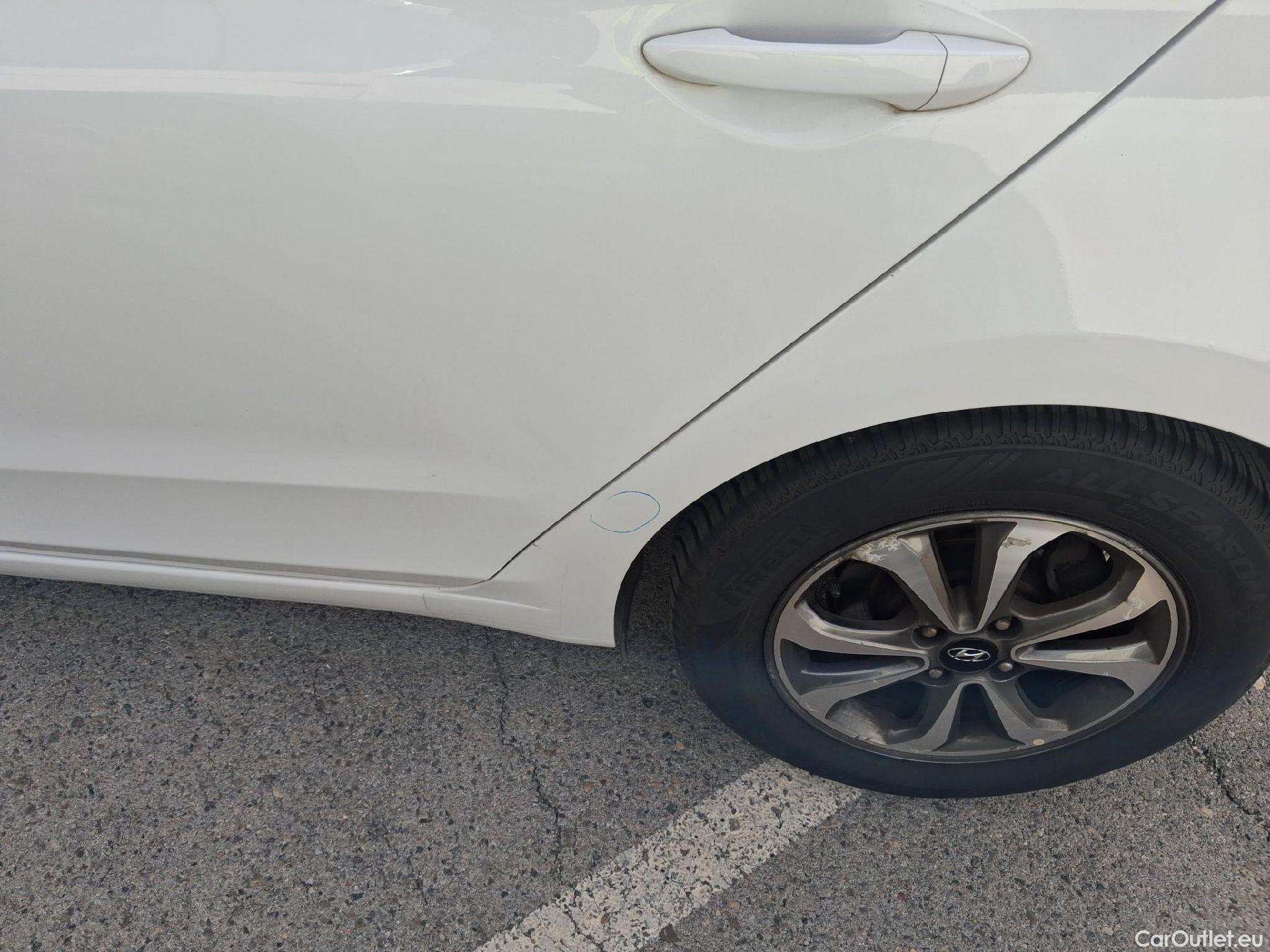  Hyundai  i20 HYUNDAI  / 2018 / 5P / berlina con portón 1.0 TGDI 74kW (100CV) Klass #11