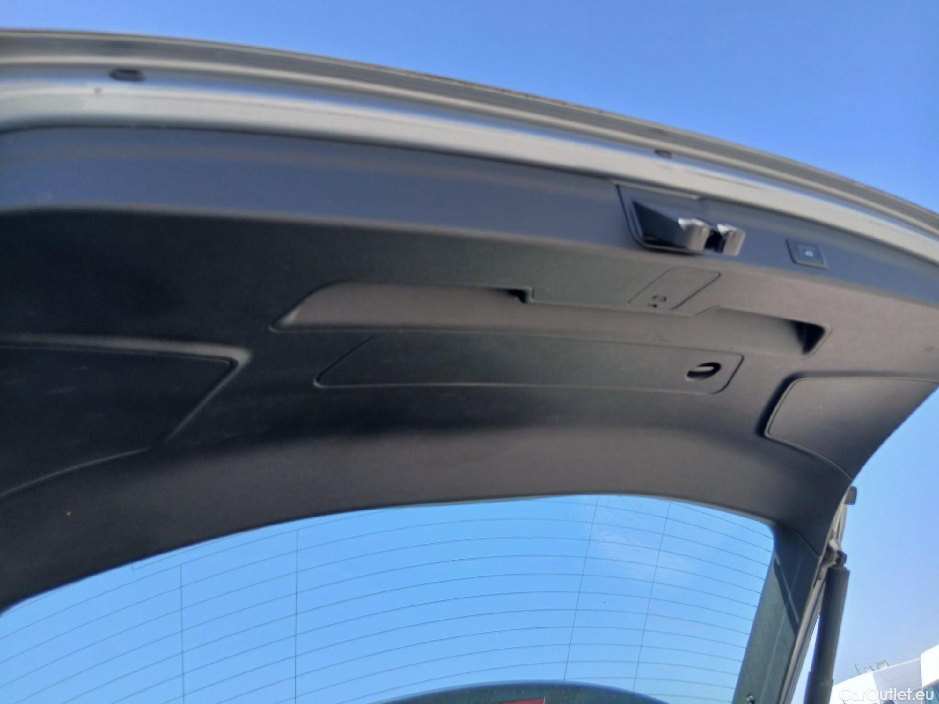  Audi  Q3 AUDI  / 2018 / 5P / todoterreno Advanced 35 TDI 110kW (150CV) S tronic #38