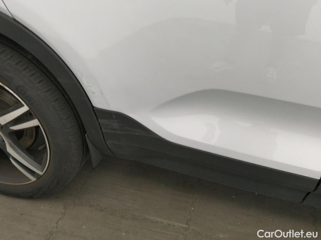  Volvo  XC 40 VOLVO XC40 / 2017 / 5P / todoterreno 1.5 T4 Twin Recharge R-Design Auto #22
