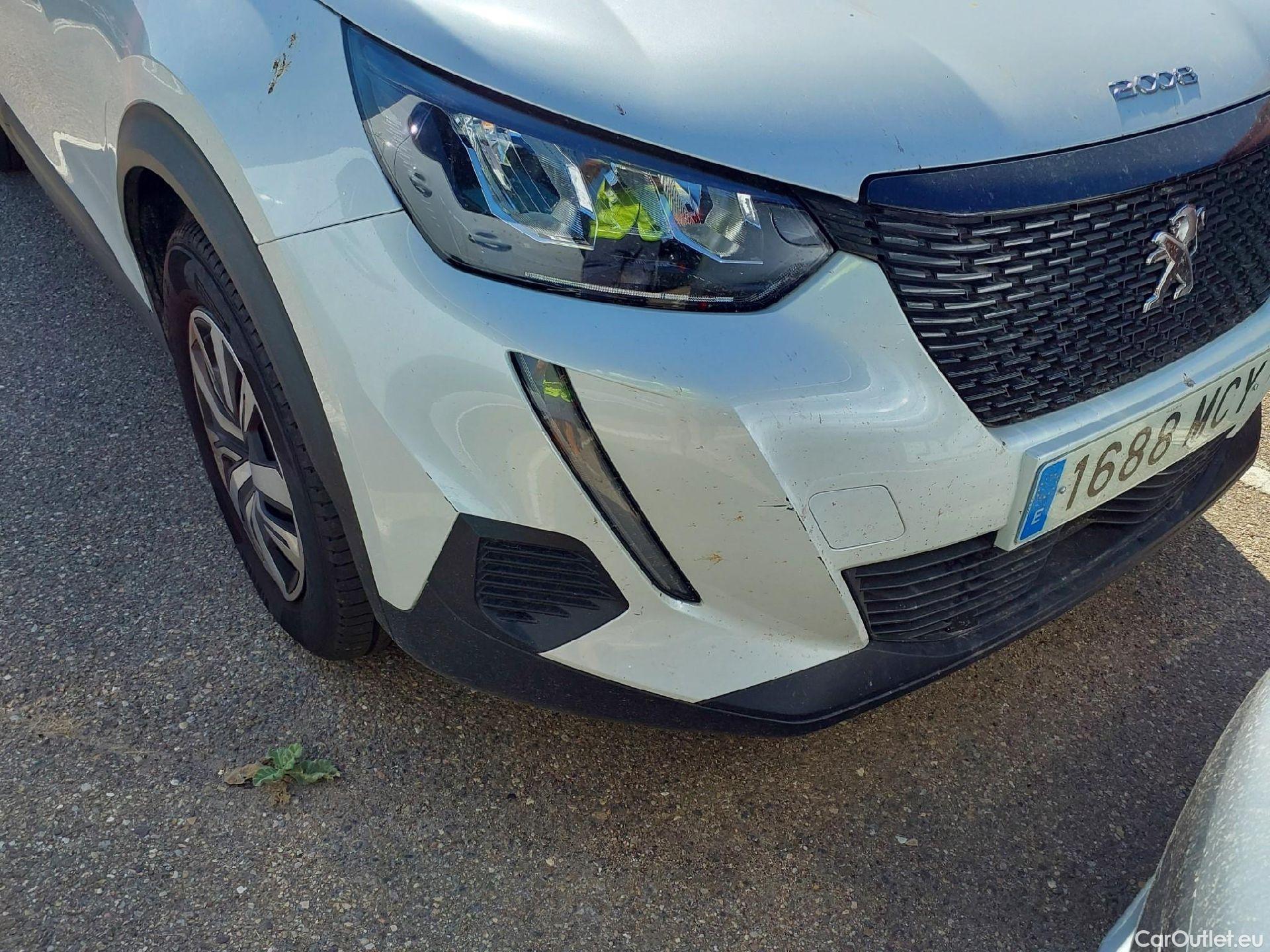  Peugeot  2008 PEUGEOT  / 2019 / 5P / todoterreno Active Pack Puretech 100 S&S 6 Vel. MAN #12