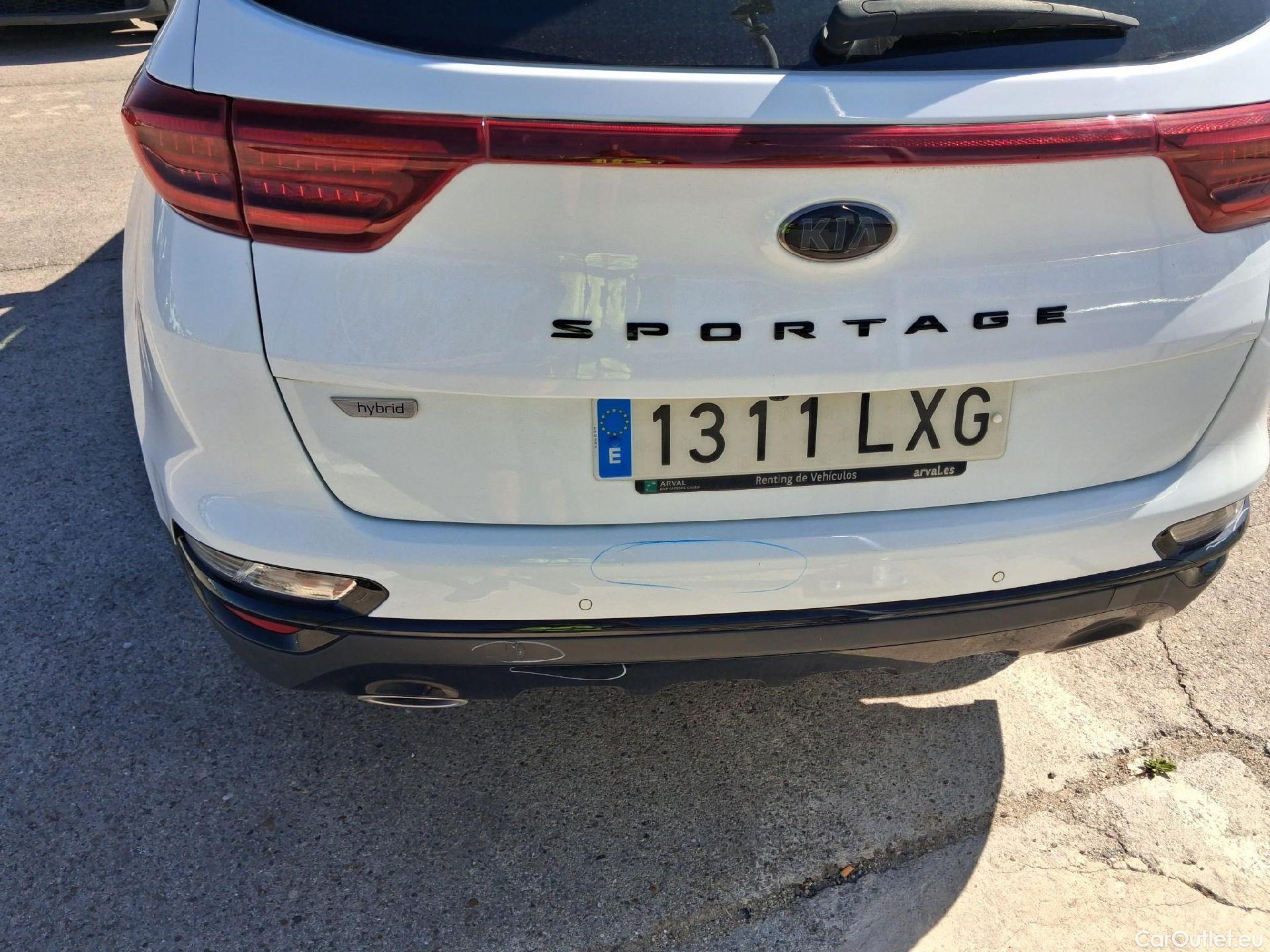  KIA  Sportage KIA  / 2018 / 5P / todoterreno 1.6 MHEV Black Edition 100kW (136CV) 4x2(SP)(CM) #19