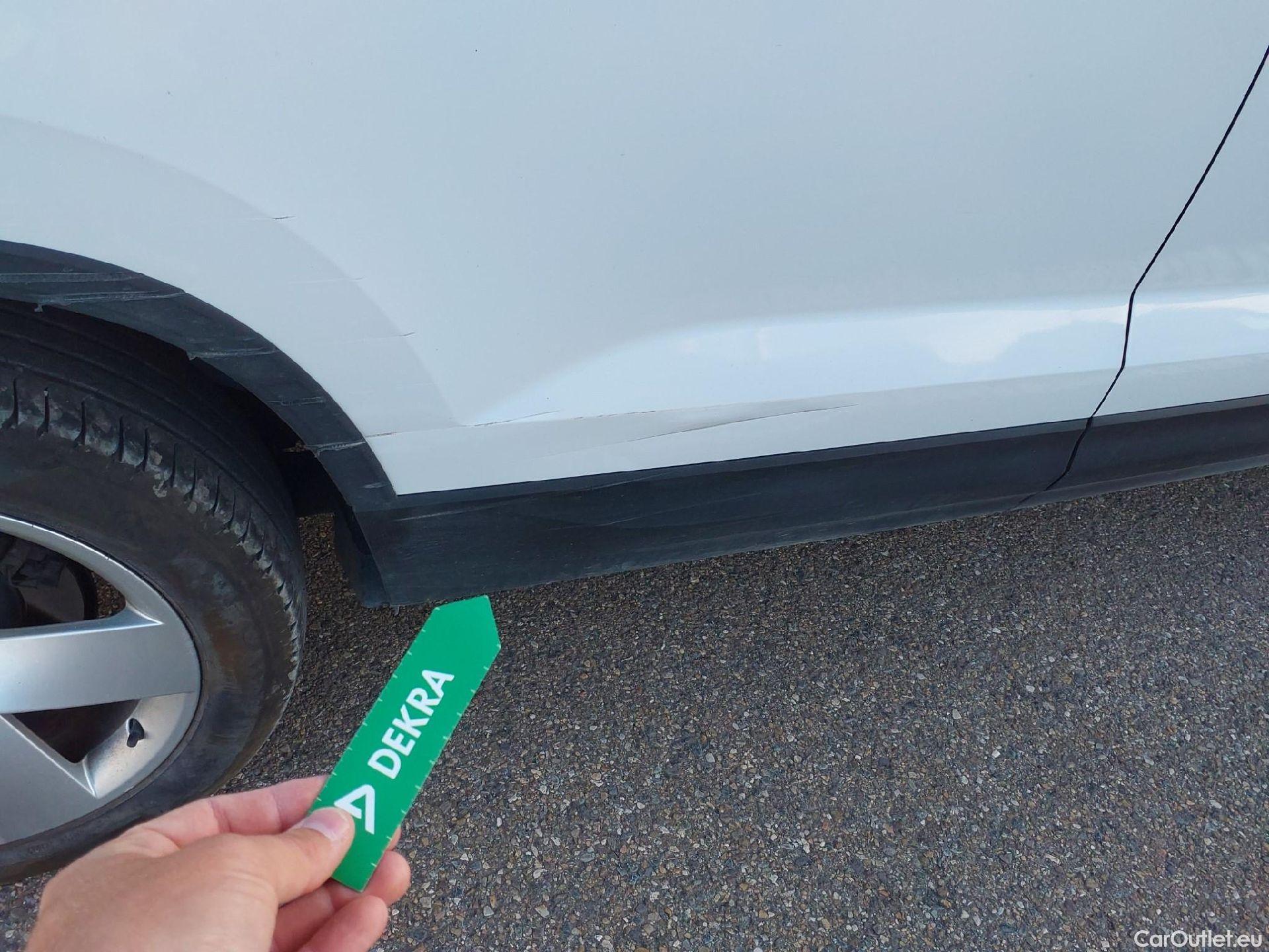  Skoda  Karoq SKODA  / 2017 / 5P / todoterreno 2.0 TDI 85kW (115CV) Ambition #24