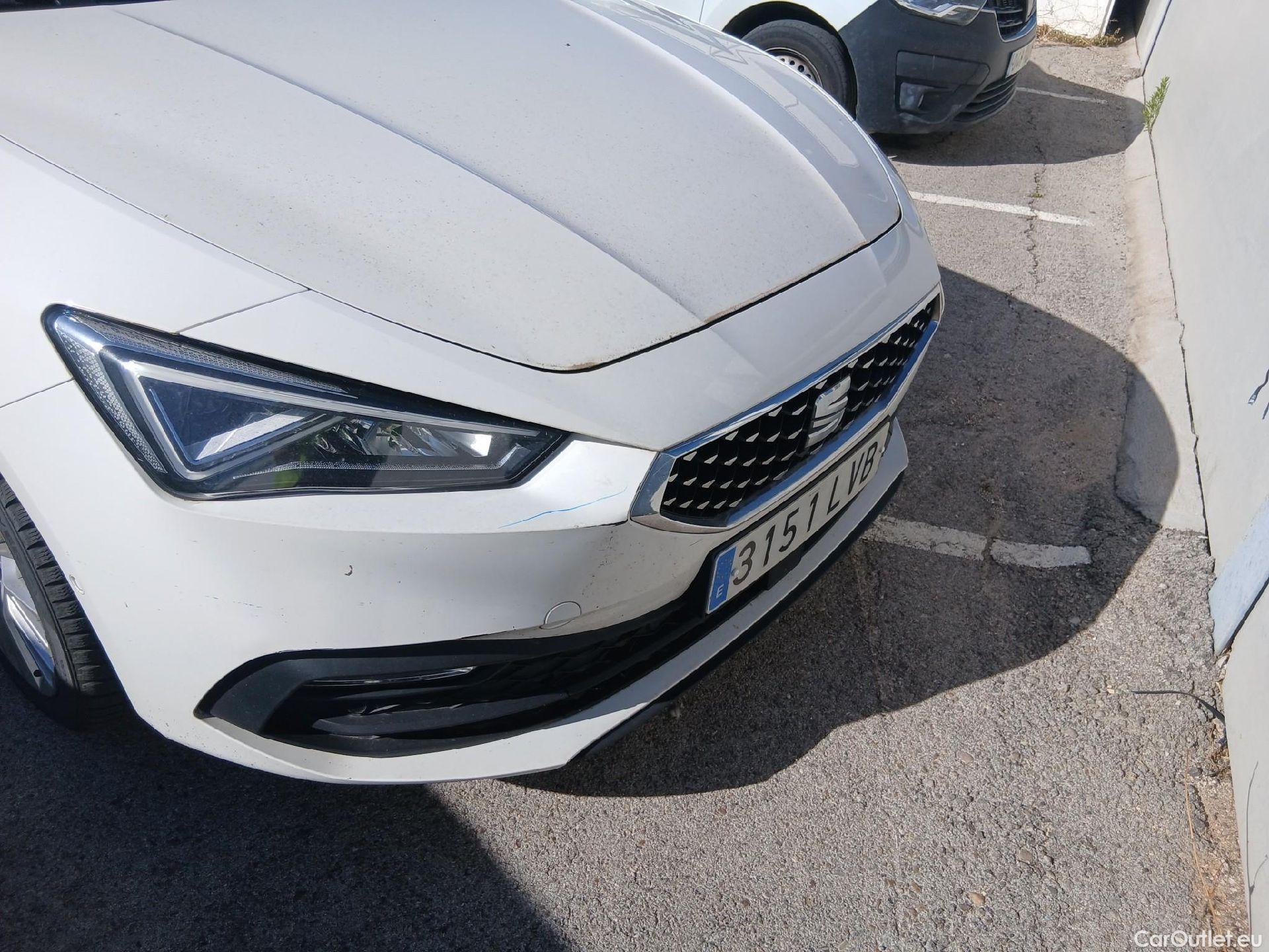  Seat  Leon SEAT Nuevo León / 2020 / 5P / familiar SP 1.4 e-Hybrid DSG S&S Xcellence Go L #3