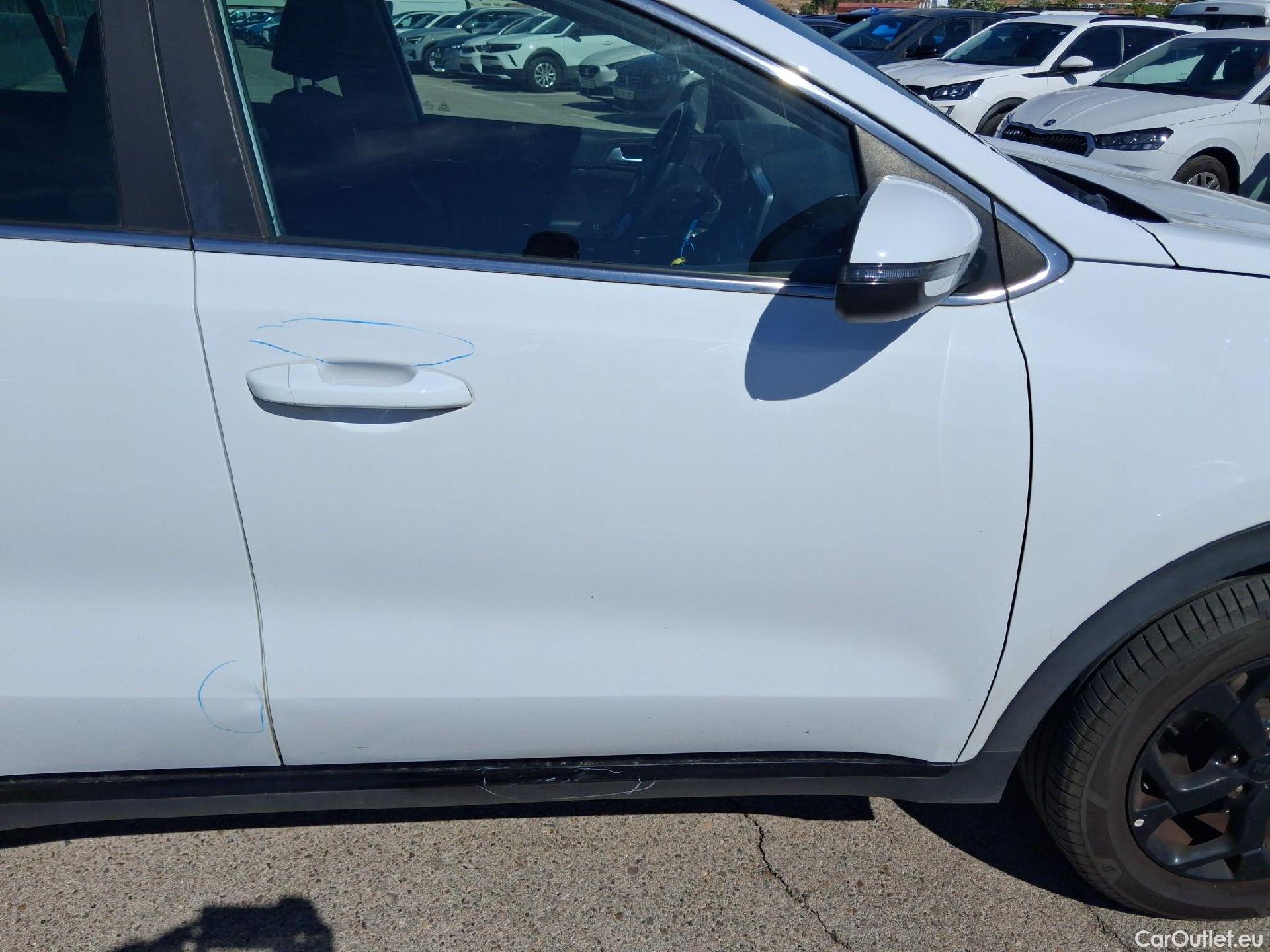 KIA  Sportage KIA  / 2018 / 5P / todoterreno 1.6 MHEV Black Edition 100kW (136CV) 4x2(SP)(CM) #32