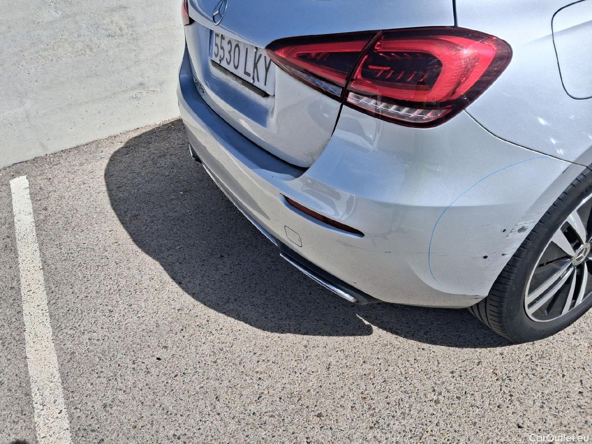  Mercedes  A-Klasse MERCEDES-BENZ Clase A / 2018 / 5P / berlina con portón A 250 e #20