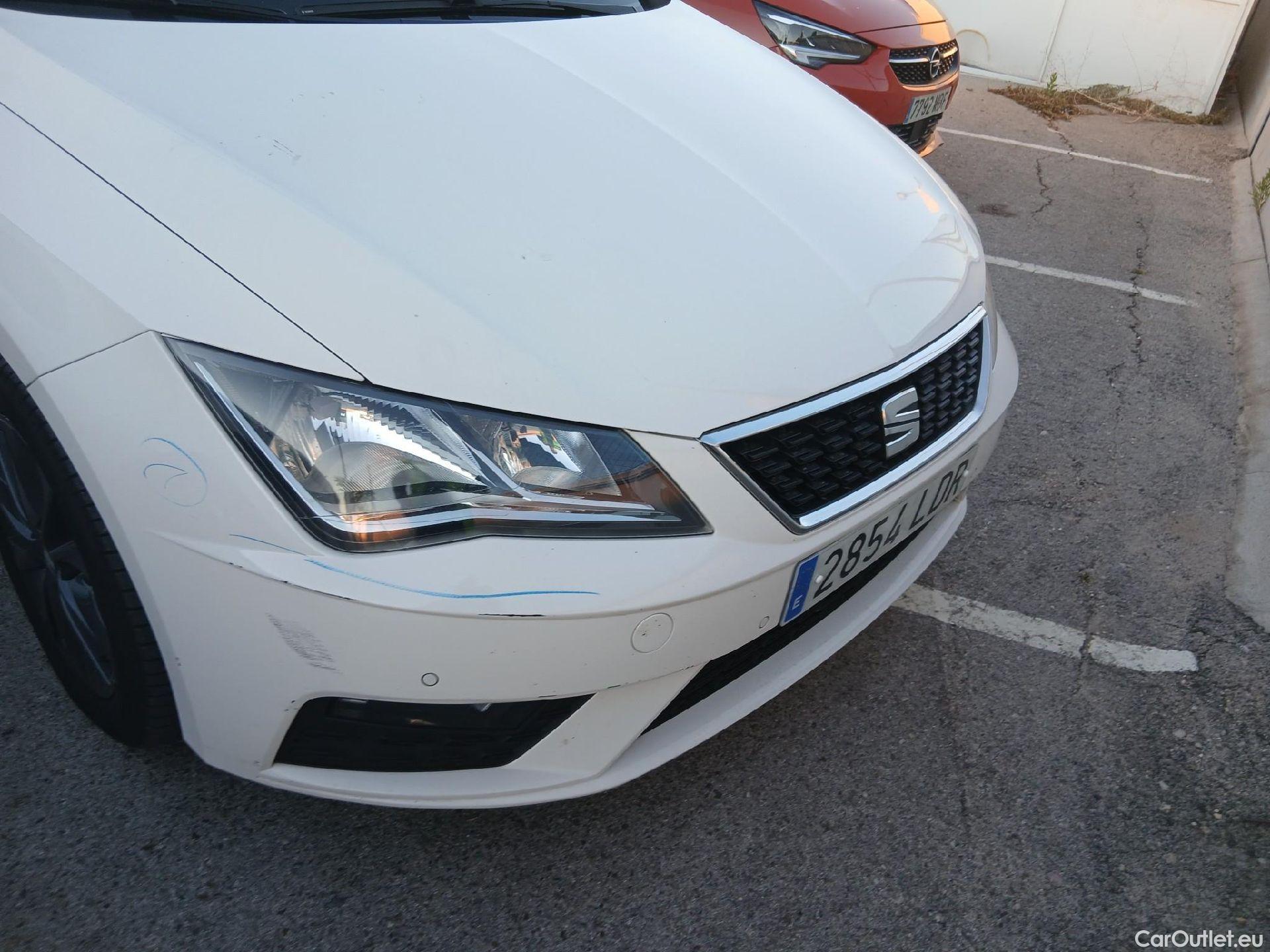  Seat  Leon SEAT León / 2016 / 5P / berlina con portón 1.6 TDI 85kW S&S Style Visio Ed Nav (AC) #7