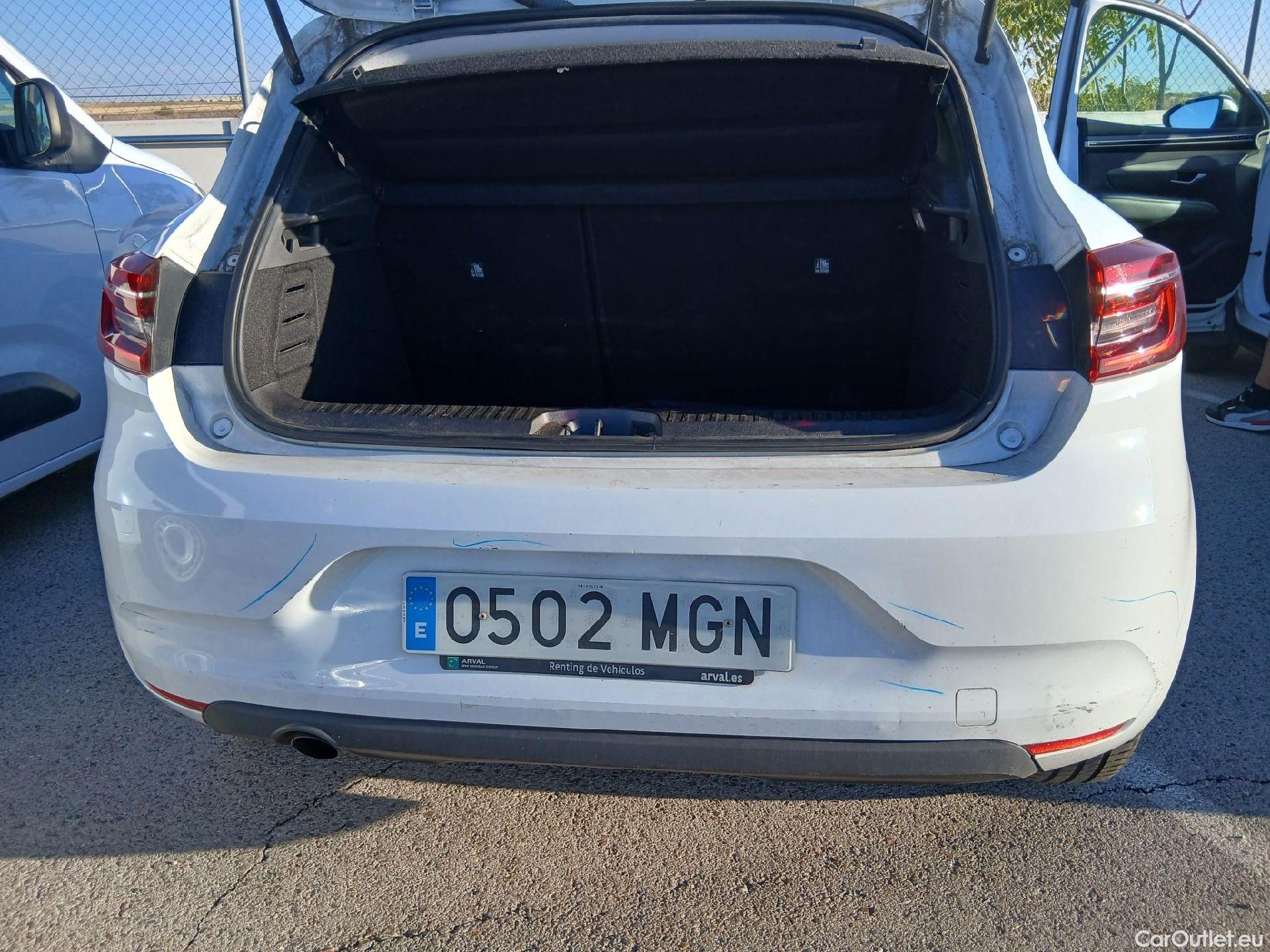  Renault  Clio RENAULT  / 2019 / 5P / berlina con portón Equilibre Blue dCi 74kW (100CV) #26