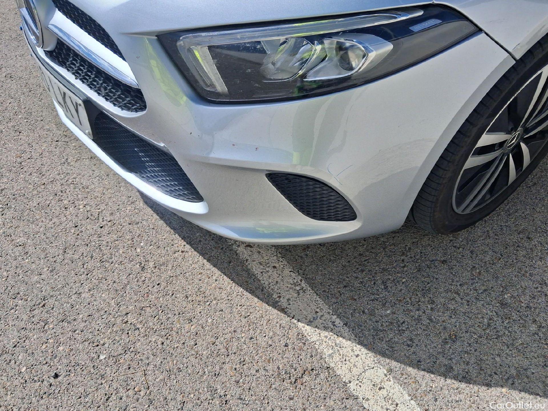  Mercedes  A-Klasse MERCEDES-BENZ Clase A / 2018 / 5P / berlina con portón A 250 e #6