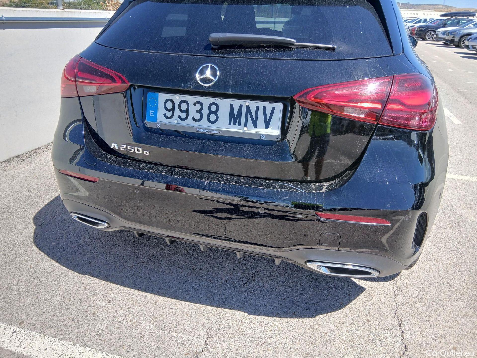  Mercedes  A-Klasse MERCEDES-BENZ Clase A / 2022 / 5P / berlina con portón A 250 e #42