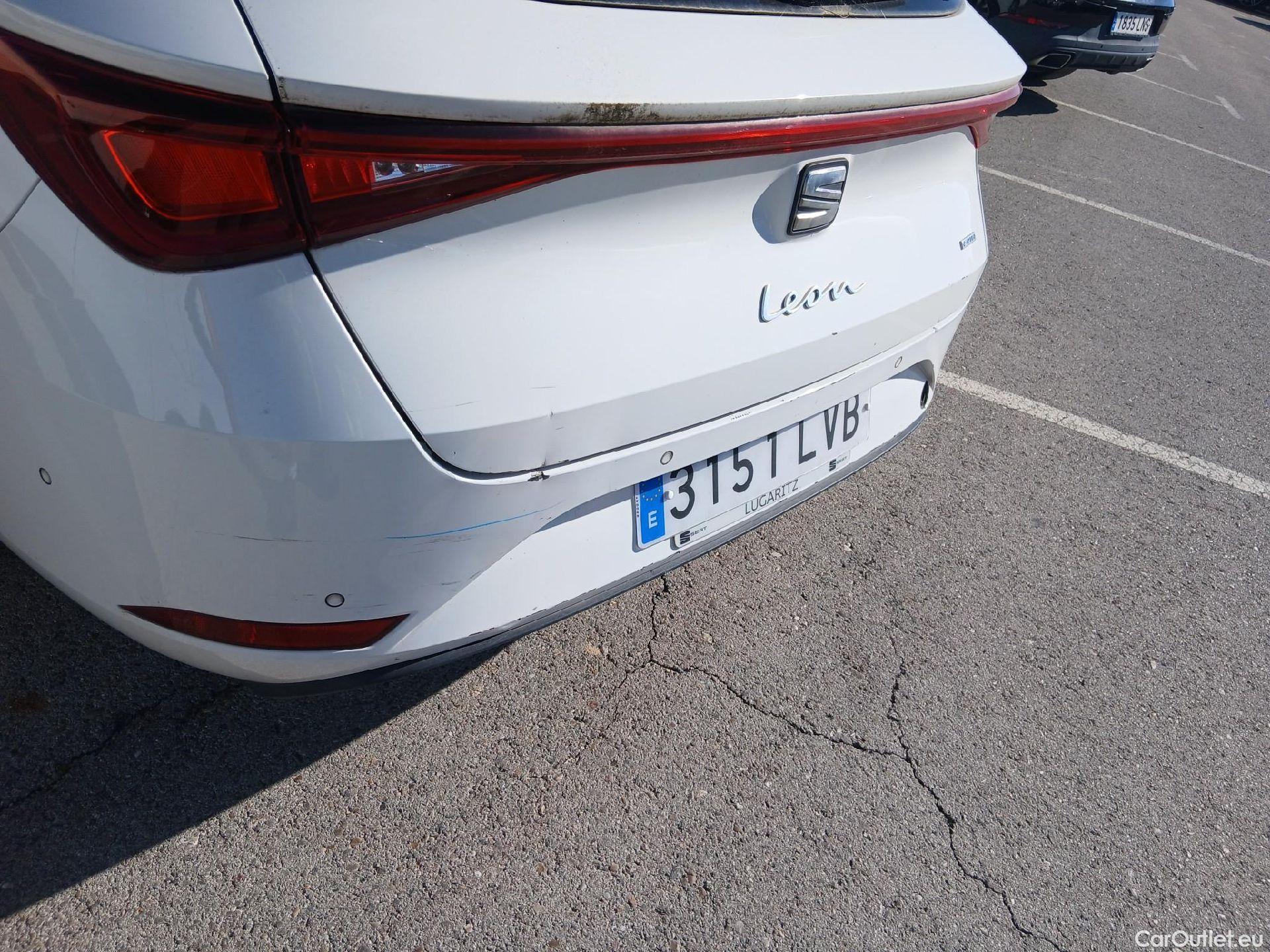  Seat  Leon SEAT Nuevo León / 2020 / 5P / familiar SP 1.4 e-Hybrid DSG S&S Xcellence Go L #22