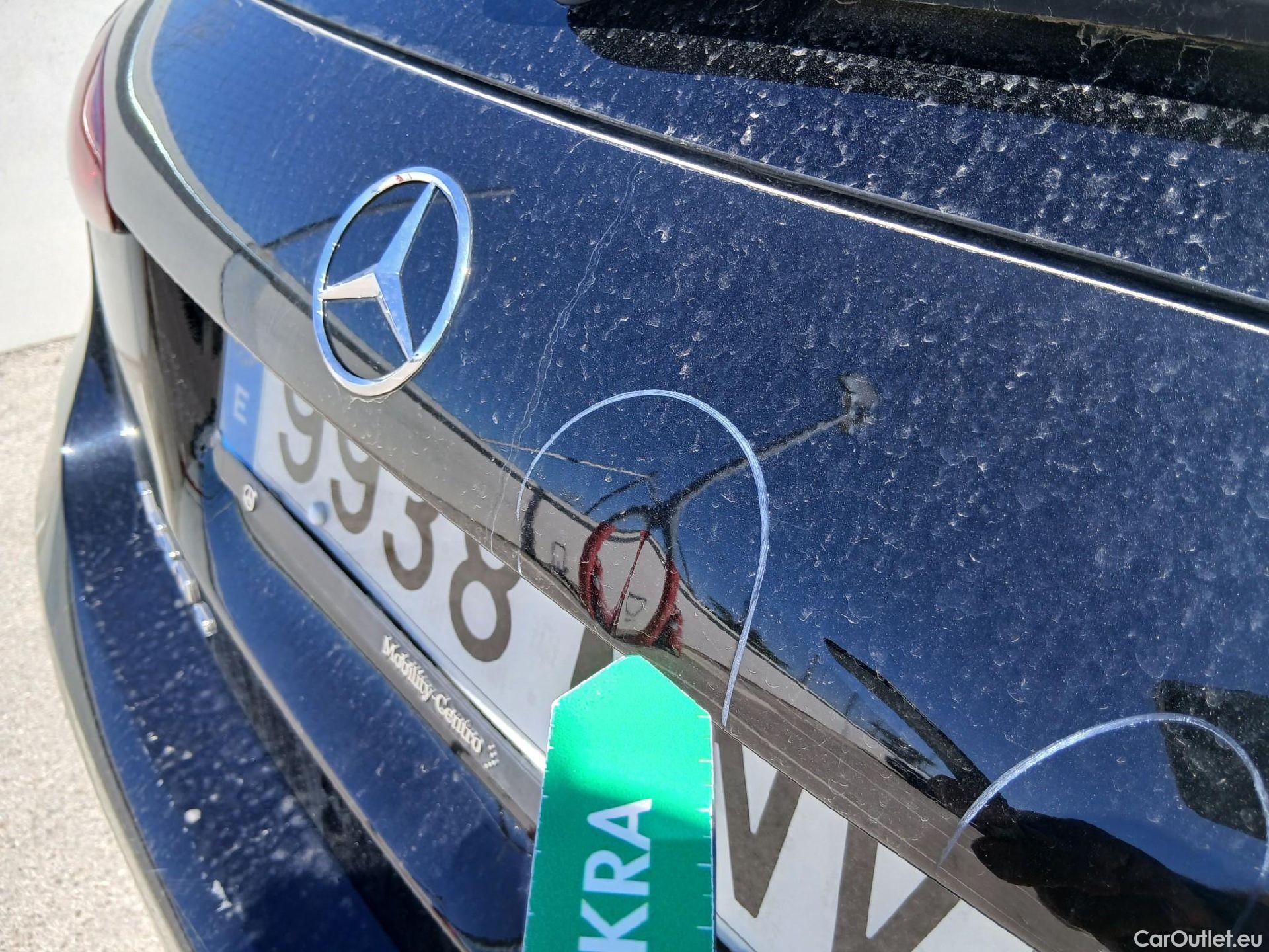  Mercedes  A-Klasse MERCEDES-BENZ Clase A / 2022 / 5P / berlina con portón A 250 e #45