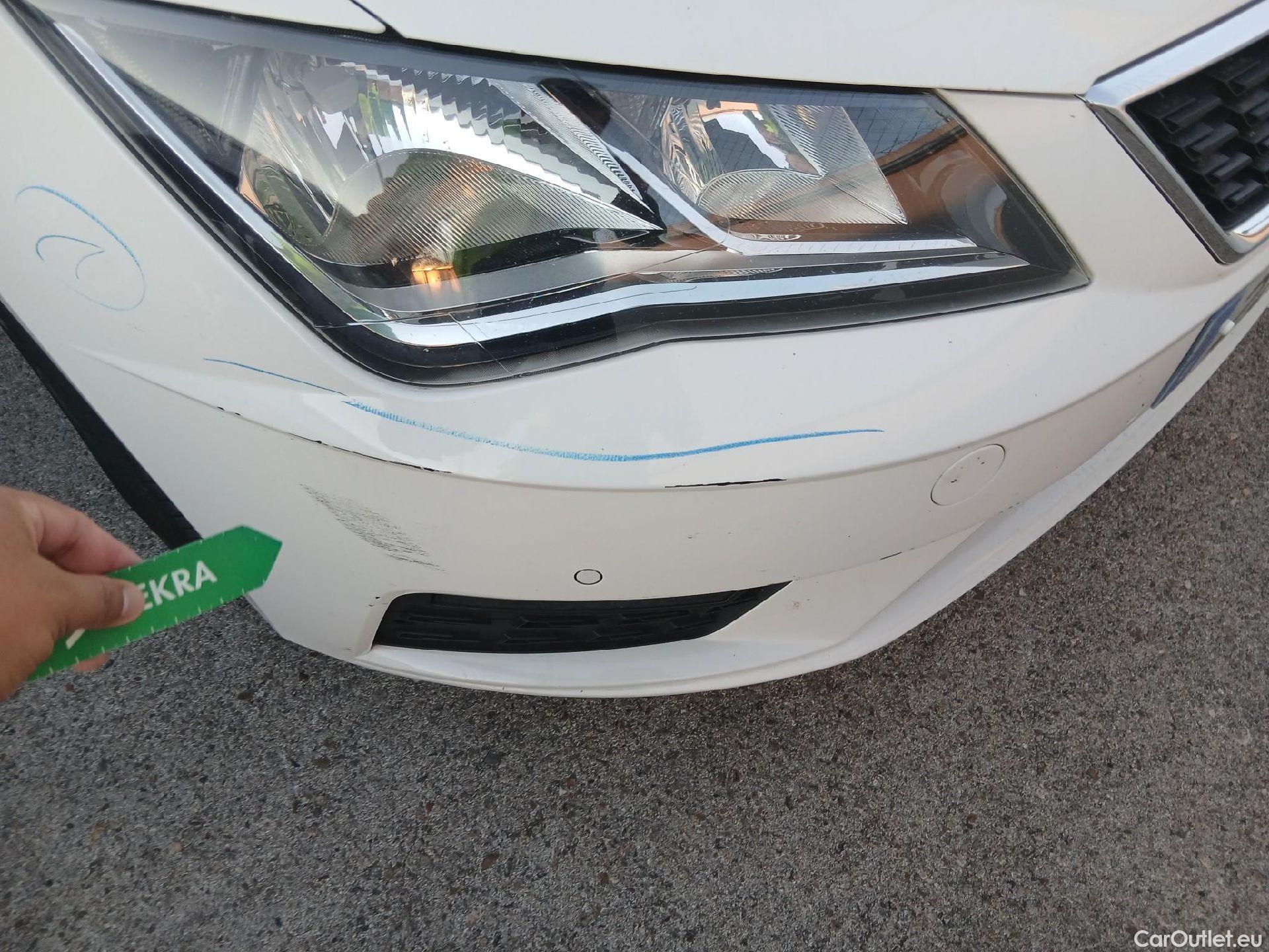  Seat  Leon SEAT León / 2016 / 5P / berlina con portón 1.6 TDI 85kW S&S Style Visio Ed Nav (AC) #8