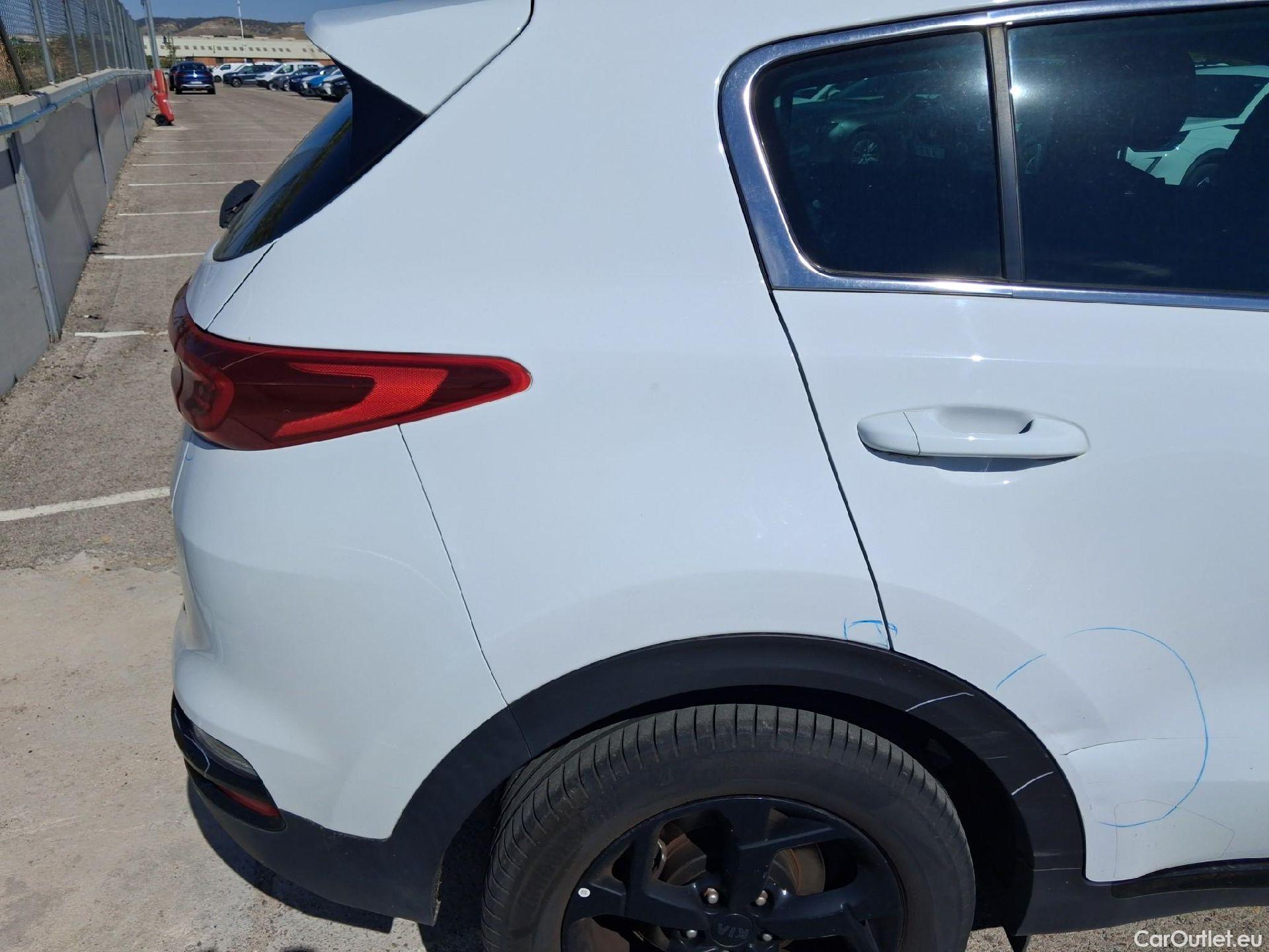  KIA  Sportage KIA  / 2018 / 5P / todoterreno 1.6 MHEV Black Edition 100kW (136CV) 4x2(SP)(CM) #27