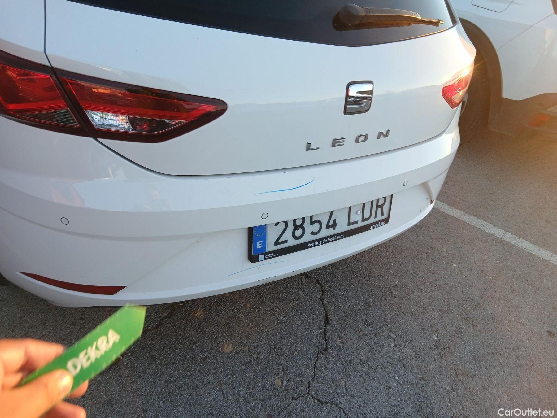  Seat  Leon SEAT León / 2016 / 5P / berlina con portón 1.6 TDI 85kW S&S Style Visio Ed Nav (AC) #25