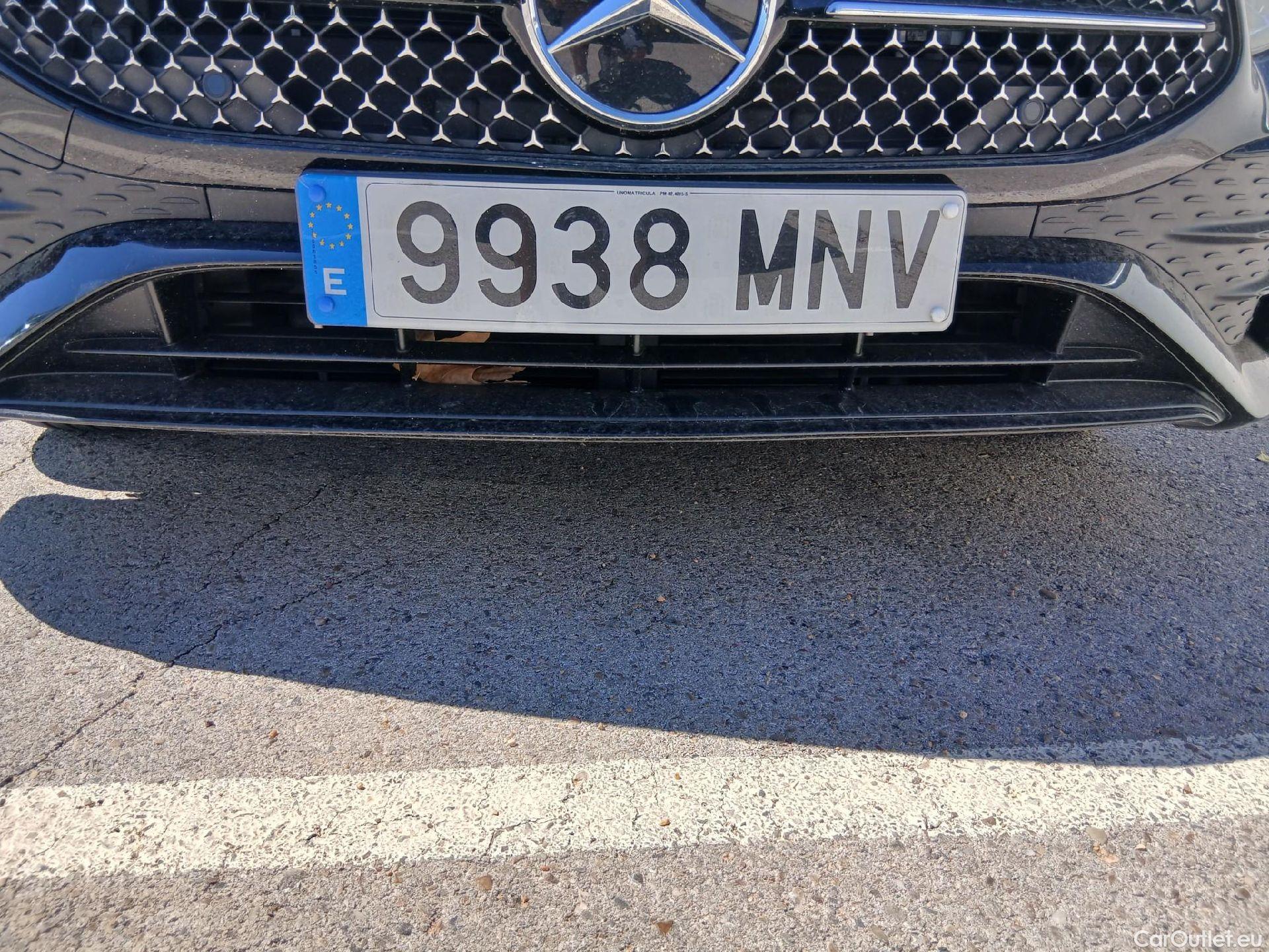  Mercedes  A-Klasse MERCEDES-BENZ Clase A / 2022 / 5P / berlina con portón A 250 e #12