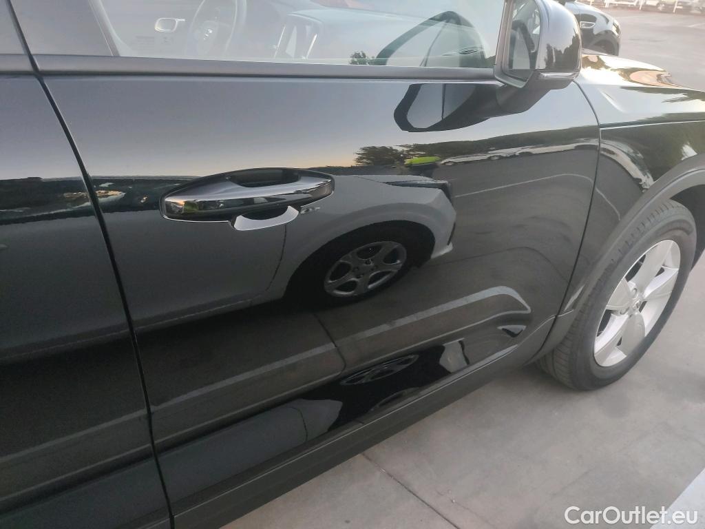  Volvo  XC 40 VOLVO XC40 / 2021 / 5P / todoterreno 1.5 T2 Essential Auto #1