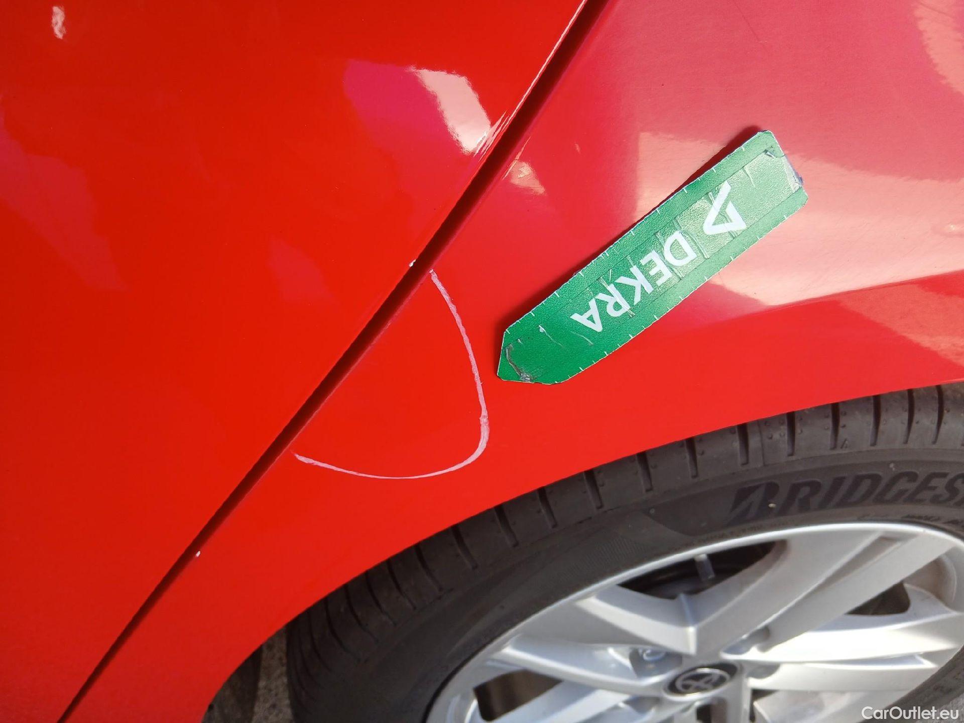  Toyota  Corolla TOYOTA  1.8 125H ACTIVE TECH E-CVT #19