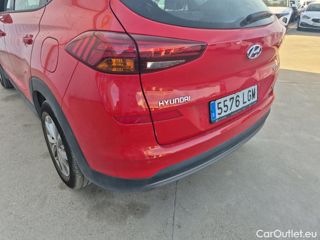  Hyundai  Tucson HYUNDAI  / 2018 / 5P / todoterreno 1.6 CRDI 85kW (116CV) 48V SLE 4X2(SP)(SL) #24