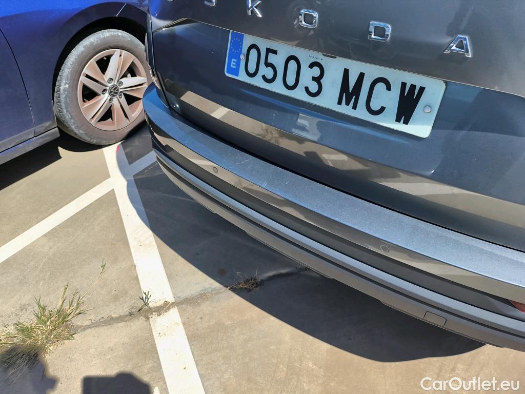  Skoda  Karoq SKODA  / 2021 / 5P / todoterreno 2.0 TDI 85kW (115CV) Ambition (AC2) #29