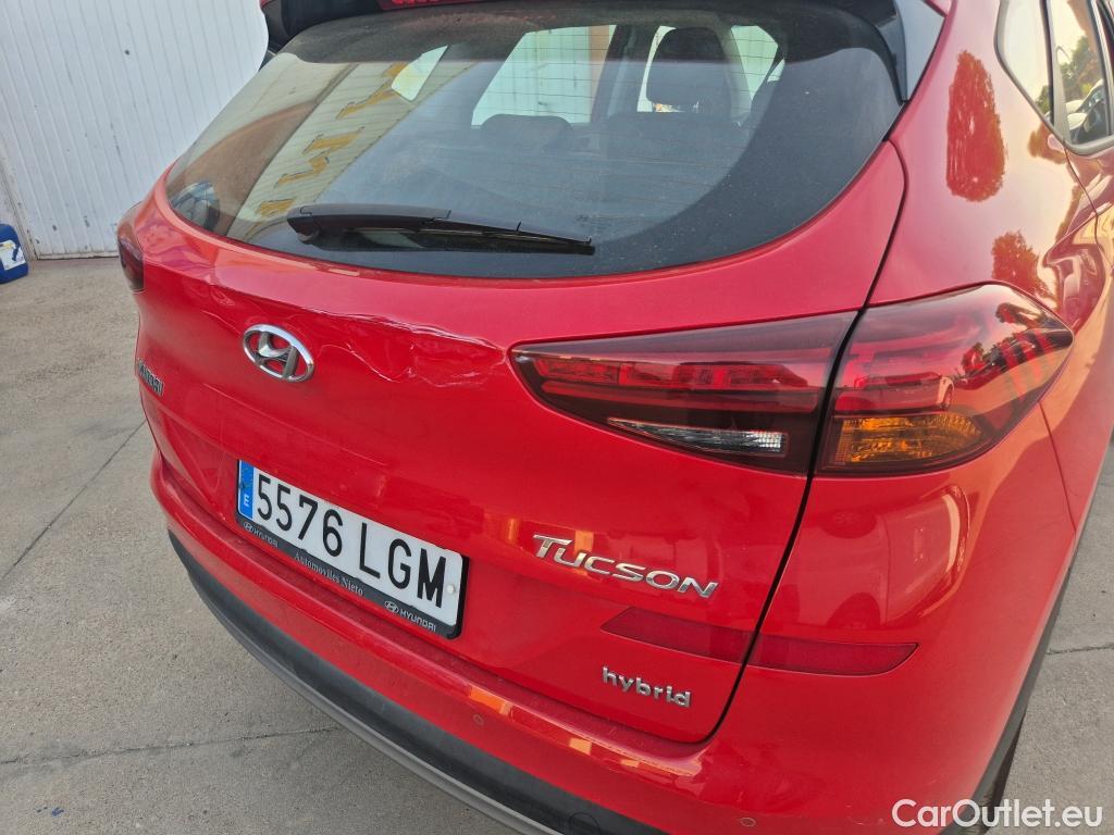  Hyundai  Tucson HYUNDAI  / 2018 / 5P / todoterreno 1.6 CRDI 85kW (116CV) 48V SLE 4X2(SP)(SL) #3