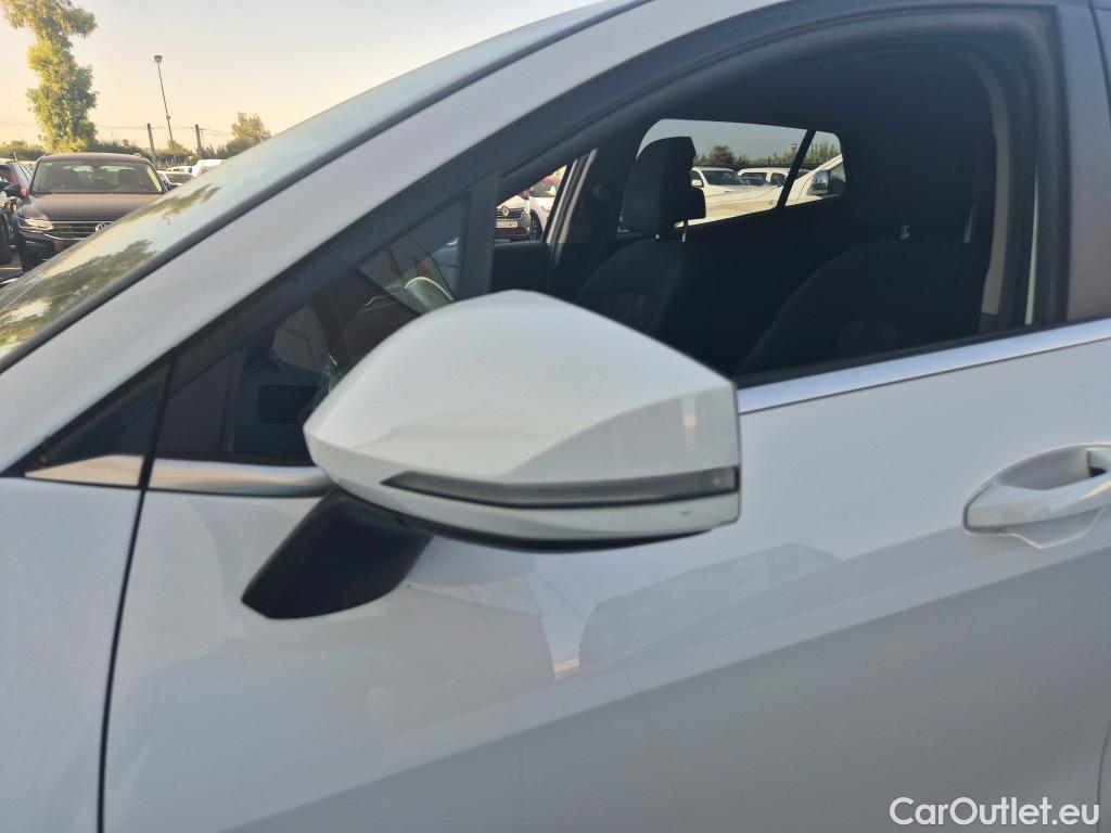  KIA  Sportage KIA  / 2022 / 5P / todoterreno 1.6 T-GDi HEV 171kW (230CV) Drive 4X2 #21
