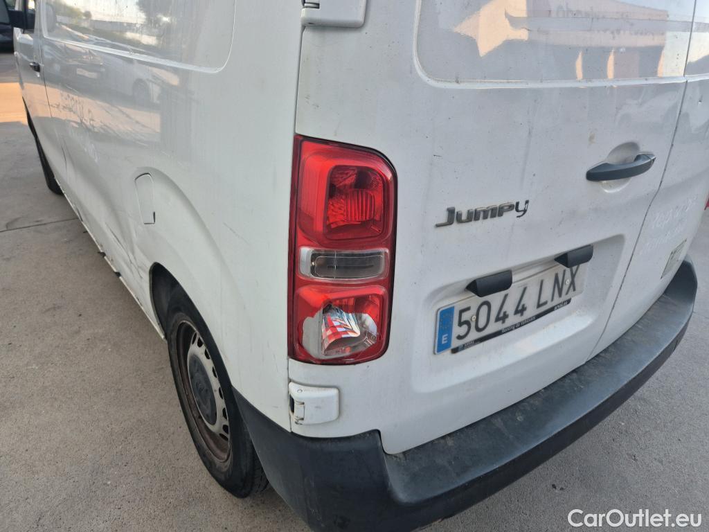  Citroen  Jumpy CITROEN  / 2016 / 4P / furgón Talla M BlueHDi 120 S&S 6v Control Isotermo + Equipo de frio #9