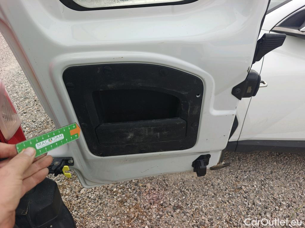  Citroen  Berlingo CITROEN  / 2018 / 4P / combi Talla M BlueHDi 100 S&S LIVE PACK BUSINE #24