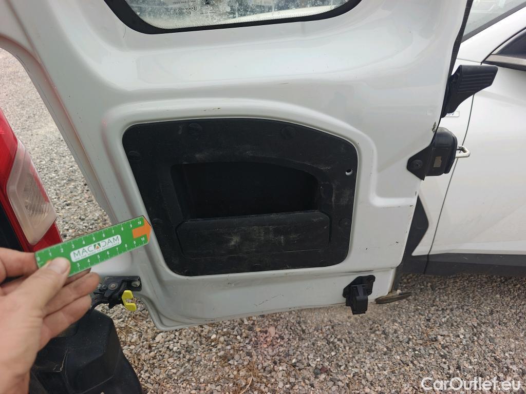  Citroen  Berlingo CITROEN  / 2018 / 4P / combi Talla M BlueHDi 100 S&S LIVE PACK BUSINE #25