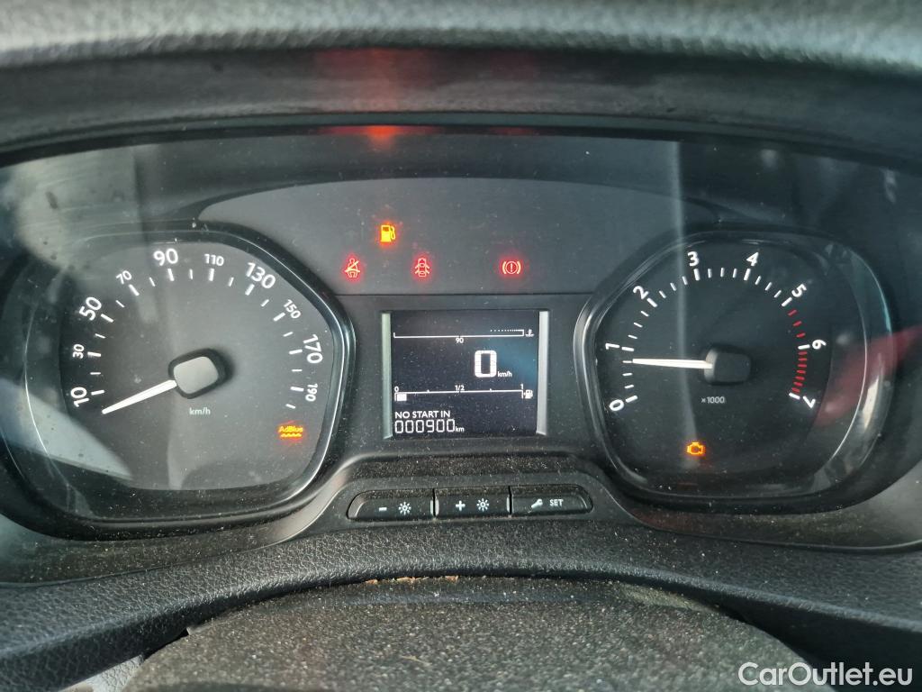  Citroen  Jumpy CITROEN  / 2016 / 4P / furgón Talla M BlueHDi 120 S&S 6v Control Isotermo + Equipo de frio #55