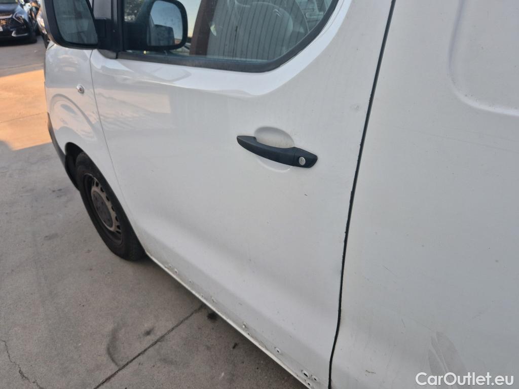 Citroen  Jumpy CITROEN  / 2016 / 4P / furgón Talla M BlueHDi 120 S&S 6v Control Isotermo + Equipo de frio #29