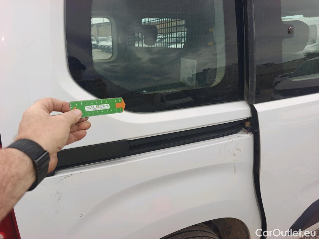  Citroen  Berlingo CITROEN  / 2018 / 4P / combi Talla M BlueHDi 100 S&S LIVE PACK BUSINE #1