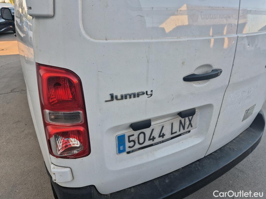  Citroen  Jumpy CITROEN  / 2016 / 4P / furgón Talla M BlueHDi 120 S&S 6v Control Isotermo + Equipo de frio #48