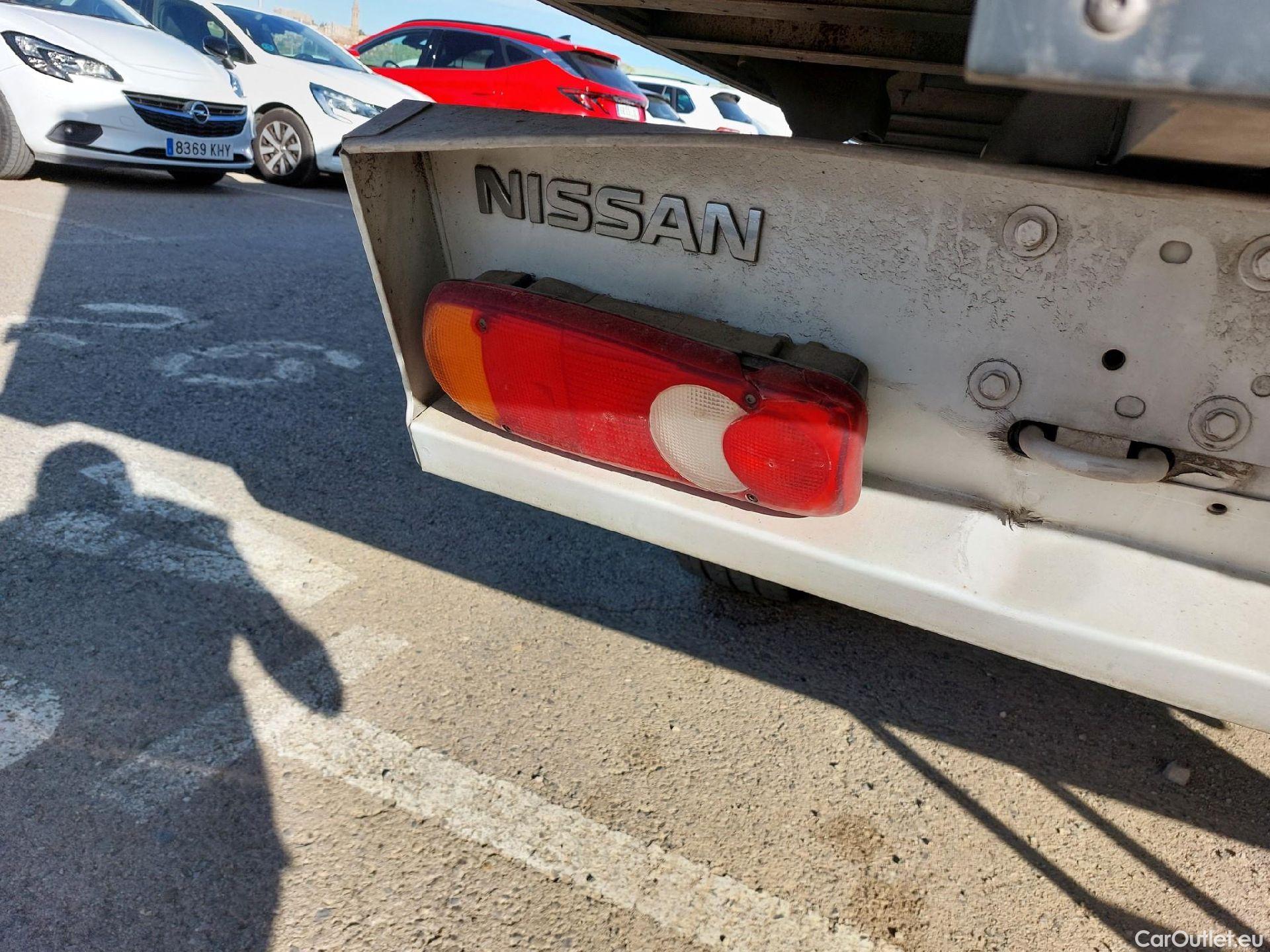  Nissan  NV400 NISSAN  / 2018 / 3P / capitoné L3H1 3,5T 2.3dCi EU6 96kW RWD OPTIMA #18