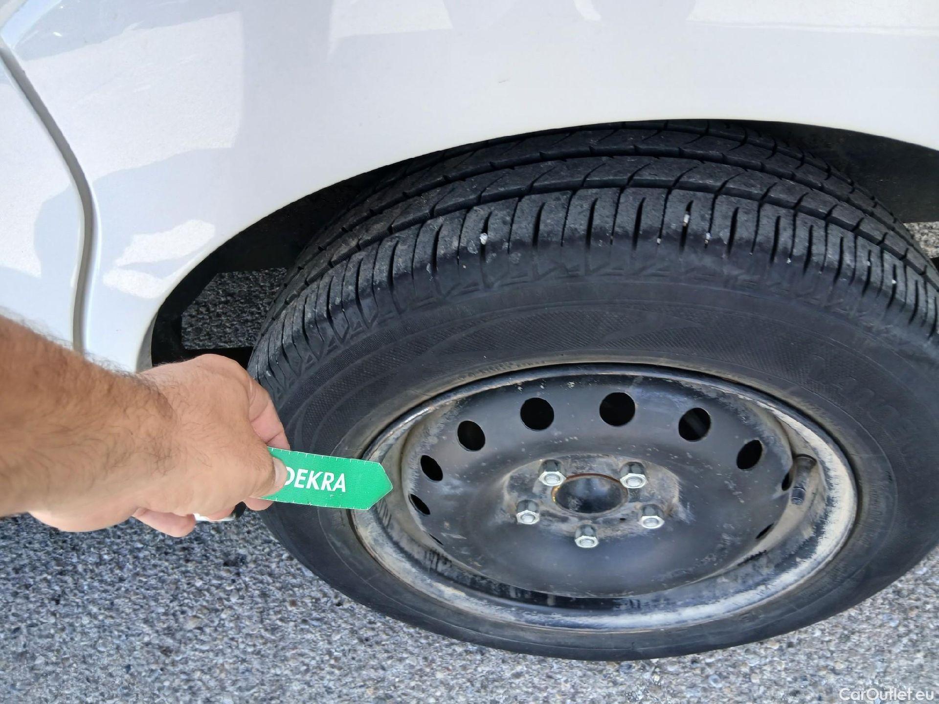  Nissan  NV200 NISSAN e- / 2009 / 4P / furgón Furgón 4p 40 kWh PROFESIONAL  Isotermo + Equipo de frio #14