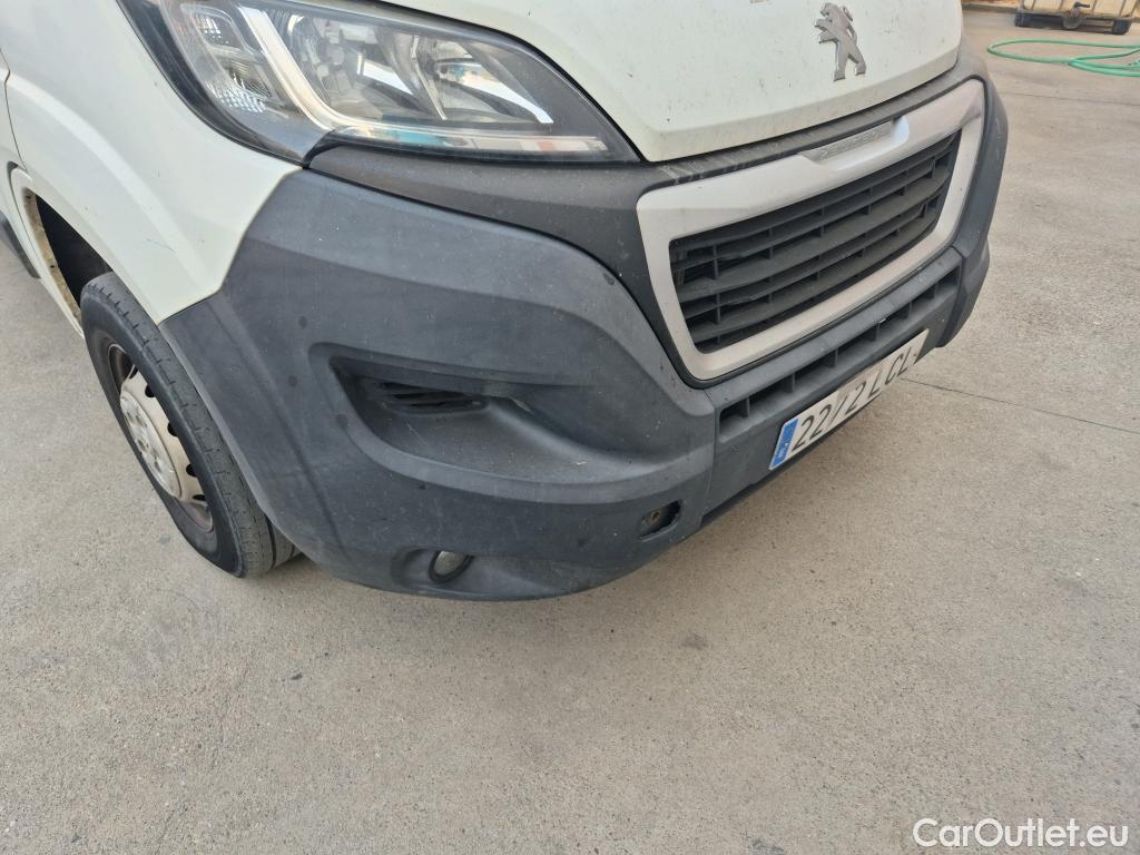  Peugeot  Boxer PEUGEOT  / 2014 / 4P / combi Combi 5/9 Pl 330 L1H1 BlueHDi 88KW (120)  #17
