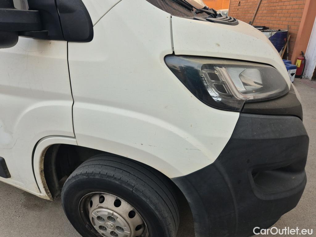  Peugeot  Boxer PEUGEOT  / 2014 / 4P / combi Combi 5/9 Pl 330 L1H1 BlueHDi 88KW (120)  #27