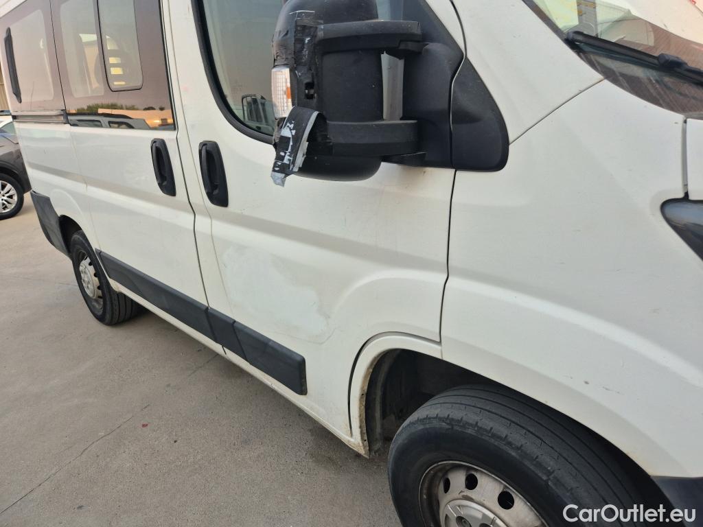  Peugeot  Boxer PEUGEOT  / 2014 / 4P / combi Combi 5/9 Pl 330 L1H1 BlueHDi 88KW (120)  #23