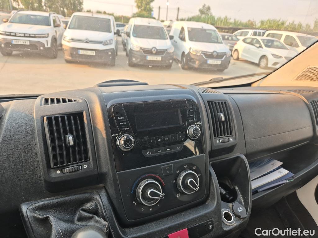  Peugeot  Boxer PEUGEOT  / 2014 / 4P / combi Combi 5/9 Pl 330 L1H1 BlueHDi 88KW (120)  #1