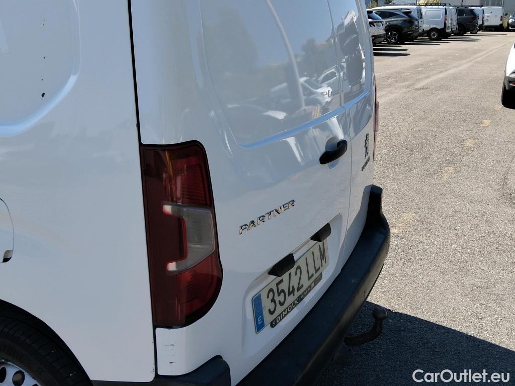  Peugeot  Partner PEUGEOT  / 2018 / 3P / furgón derivado de turismo Pro Standard 1000kg BlueHDi 73kW #9